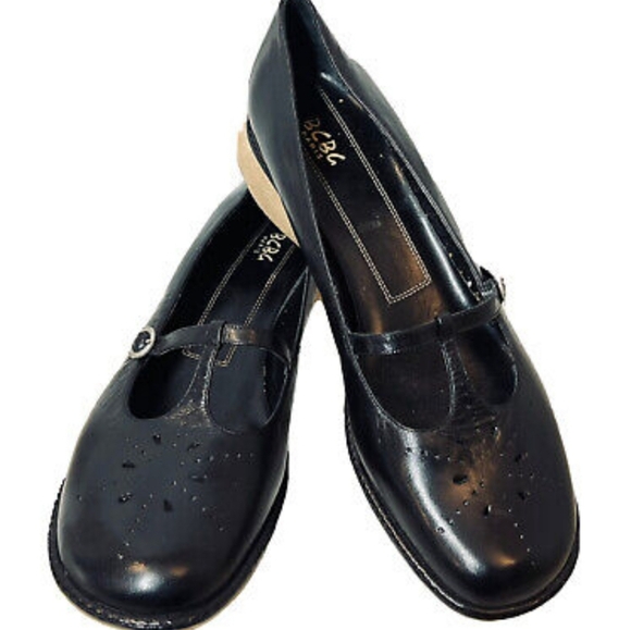 BCBG Paris Black Leather Mary Jane Wedge Flats – Cutout Rubber Sole, Size 5.5B - Picture 1 of 6